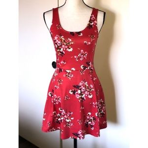 Cute H&M Red cherry blossom 🌸 Dress 👗